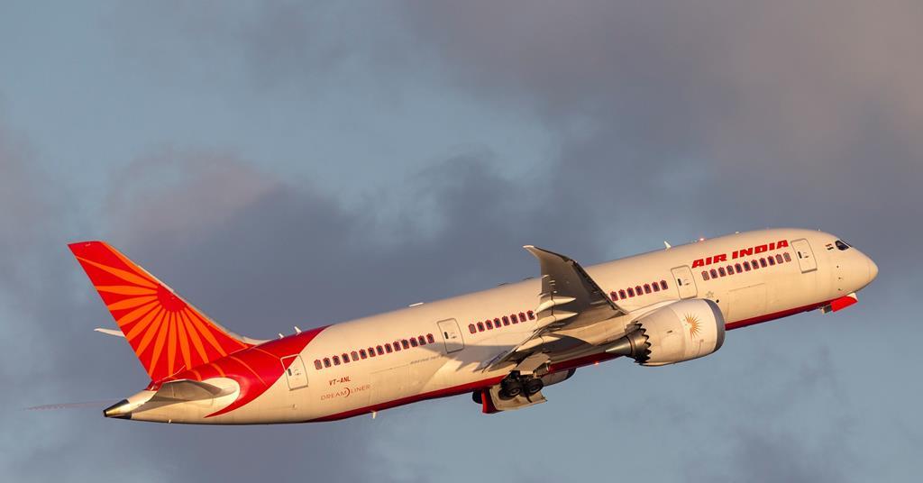 航空機・ヘリコプター AIR-INDIA BOEING777-200ER File:Air India Boeing 777-200ER SDS-2.jpg - Wikimedia Commons