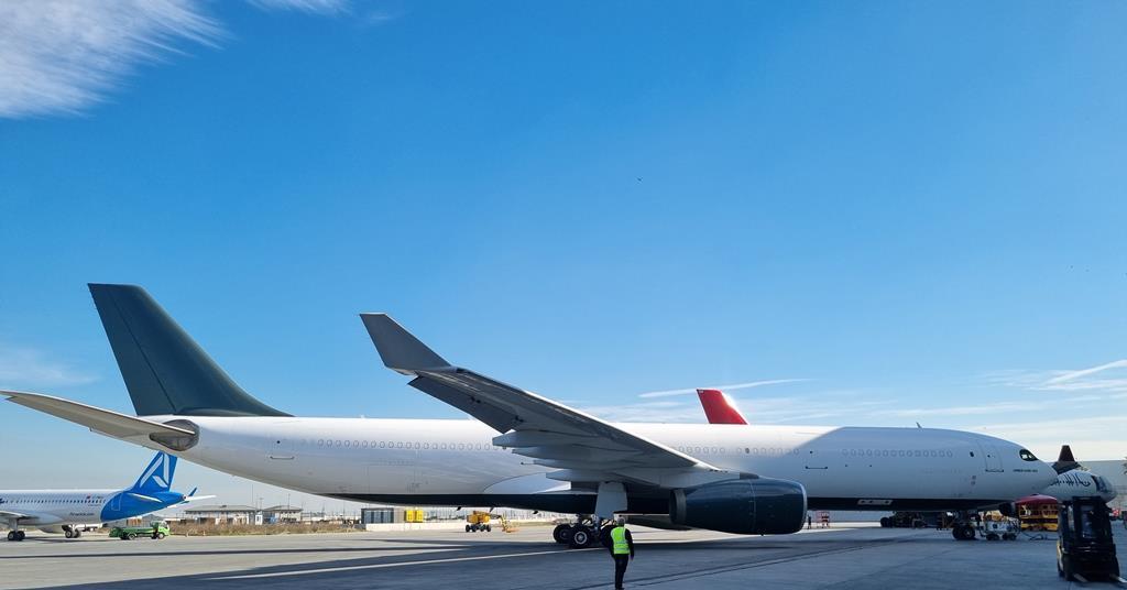 【値下げ】激レア！ULS Airlines Cargo A330-300F 11600_a330p2fforatsgconvertedb