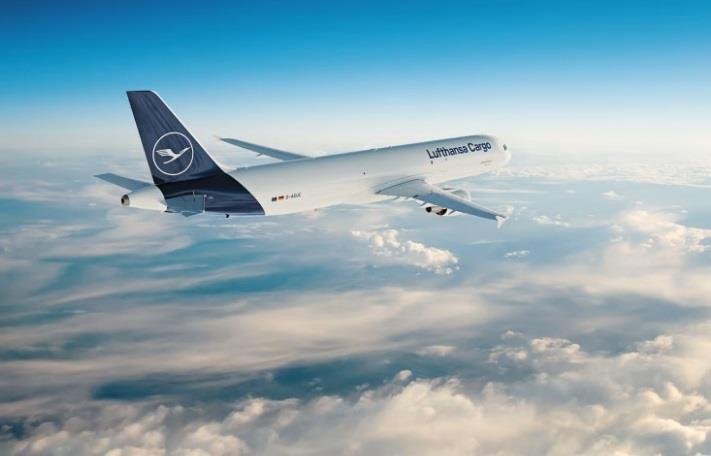 都内で 11034_Lufthansa-Cargo-freigher カレンダー