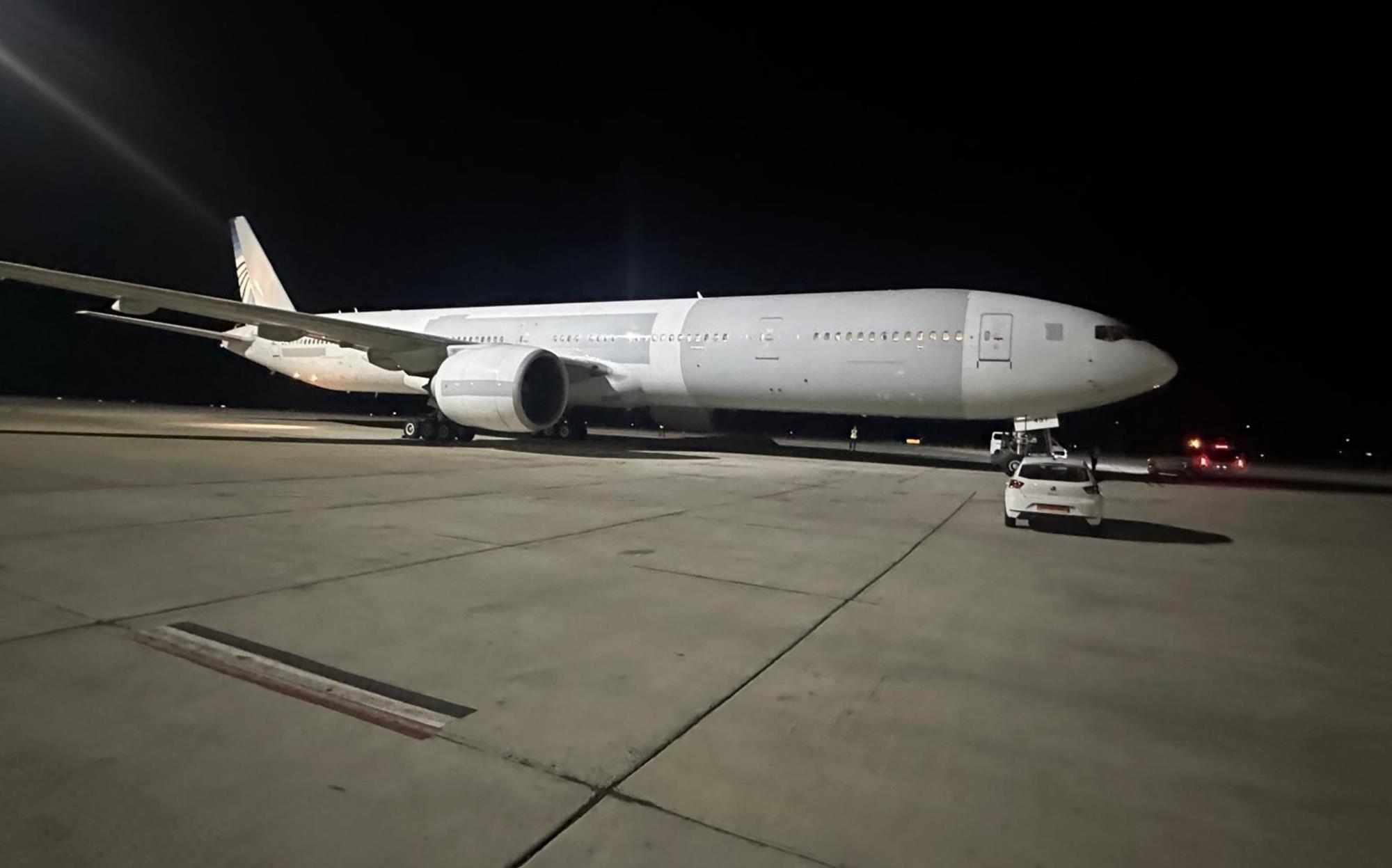 値下げ】【レア】陸自1ヘリ団輸送航空隊&ベルボーイング社コラボ