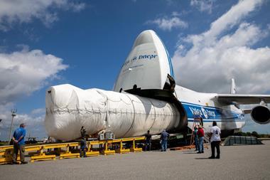 A Volga-Dnepr An-124 transports the Atlas 5 rocket
