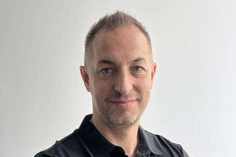 Isidro Nunez Onate, Chapman Freeborn