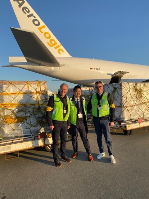 Charter Beaujolais in Japan,, ECS