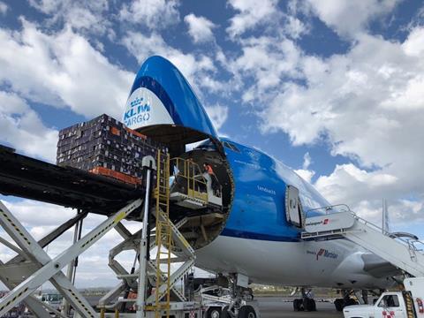AFKL flight carrying flowers from Bogata