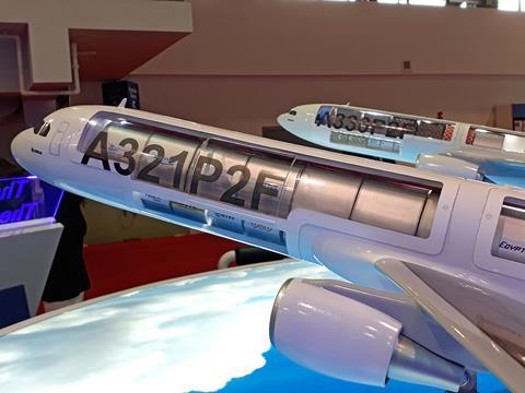 Model of an A321 converted freighter 1024