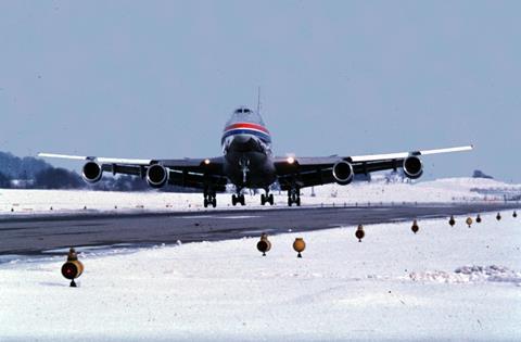 747 200 first landing