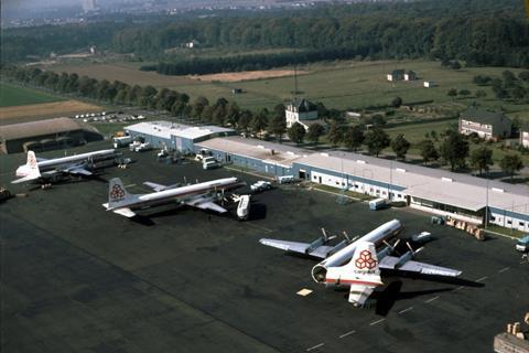 CL 44 loading in Luxembourg