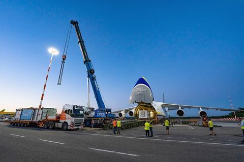 Loading_operations_at_Milan_Malpensa_Airport,_Italy_2