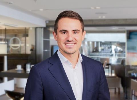 Robert Bartels, Hellmann