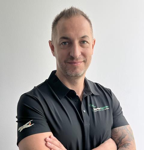 Isidro Nunez Onate, Chapman Freeborn