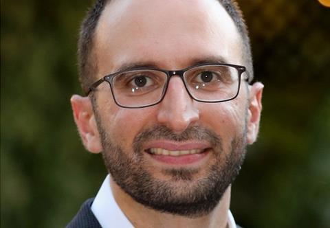 Kareem Naouri, Logistaas