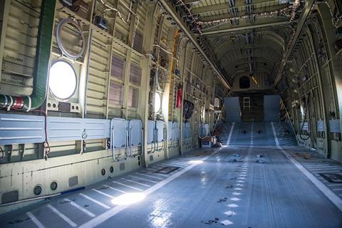 MI-26T hold