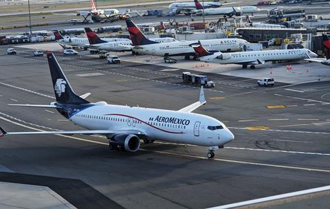 AeroMexico and Delta aircraft